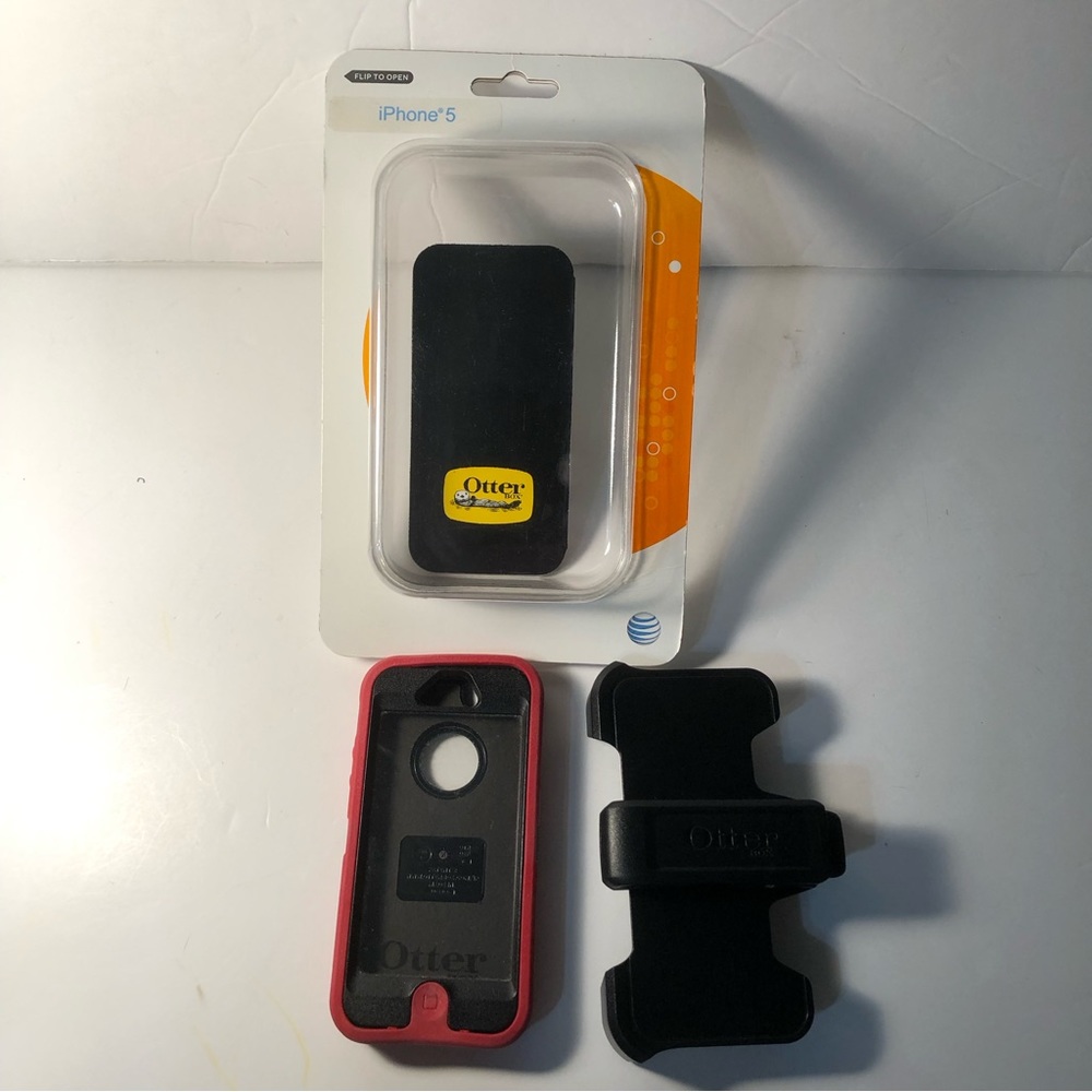 OtterBox Defender Series Case for iPhone 5. Good condition.
